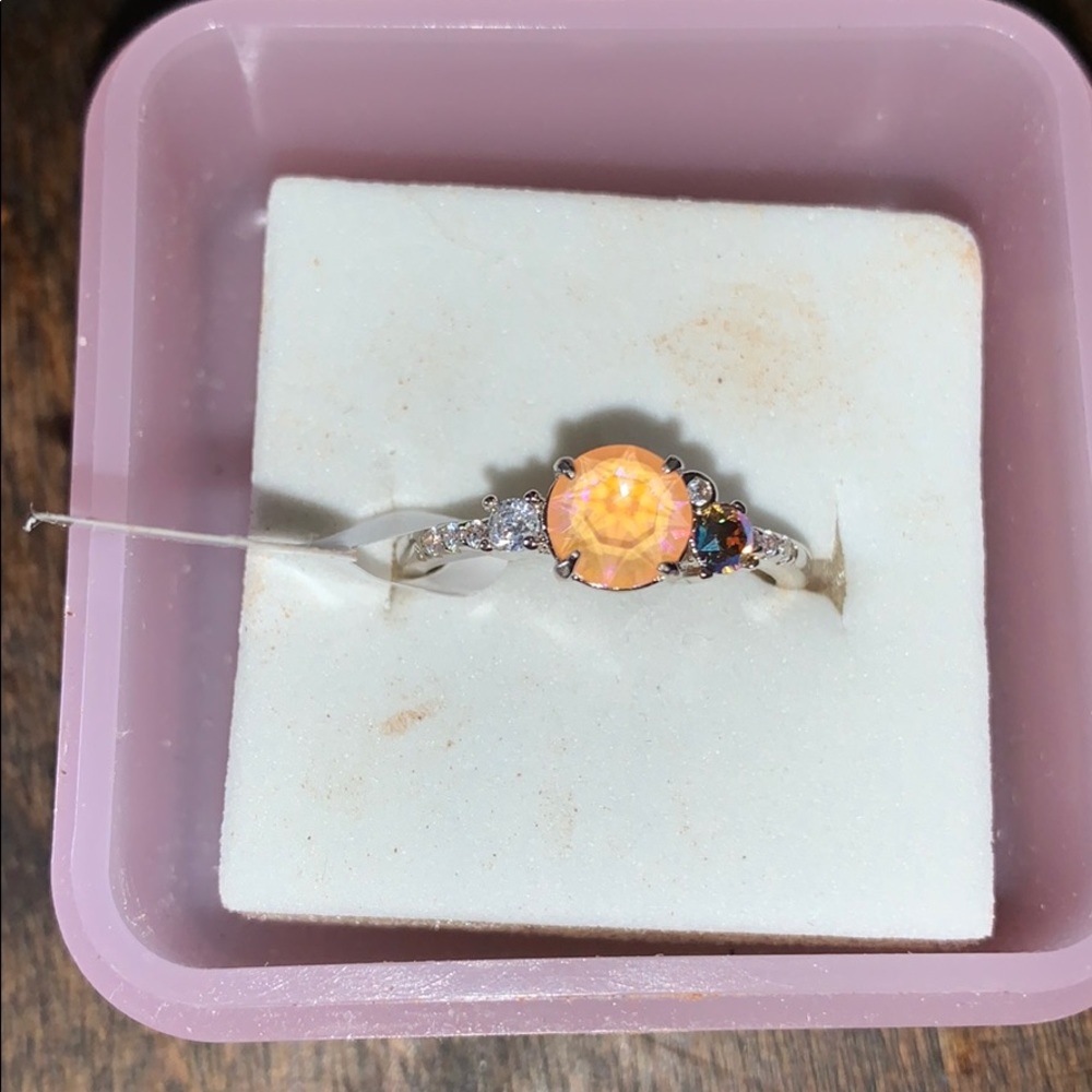 Fragrant jewels silvertone tone ring nwt size 7